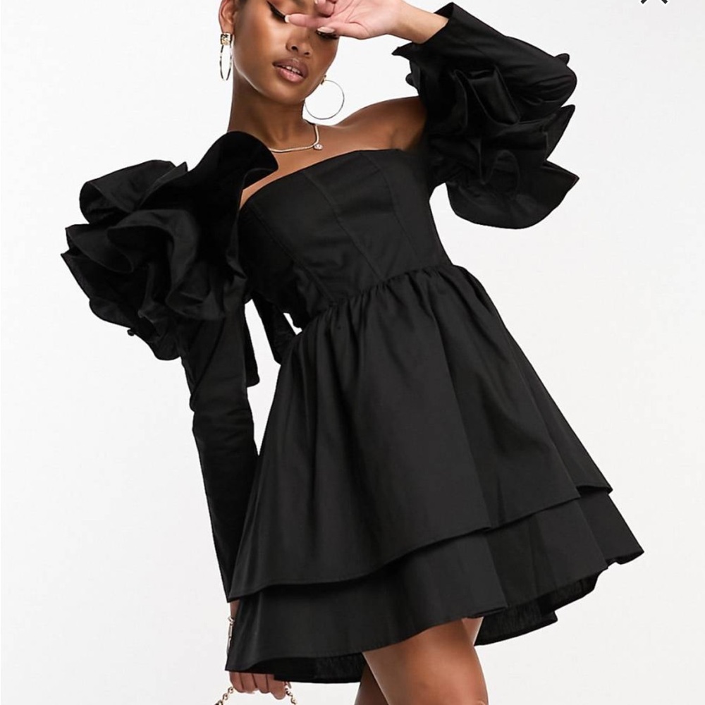 Elegant Tiered Mini Dress - Black